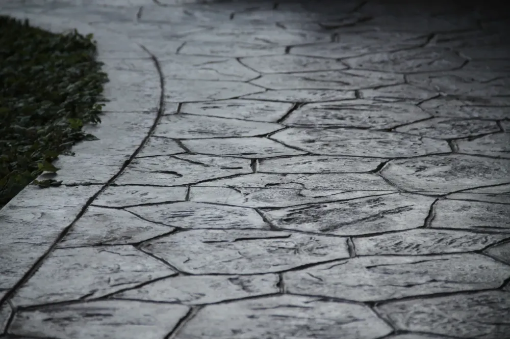 beton-decoratif-chemin