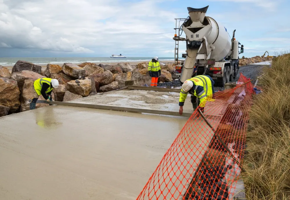 equipe coule dalle beton